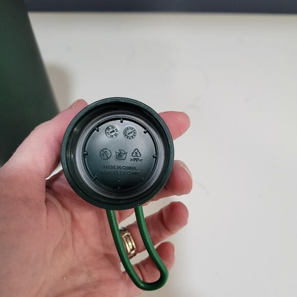 NWOT 2022 Dark Forest Green Starbucks Lightweight Plastic Water Bottle 24 Oz. - Picture 3 of 6